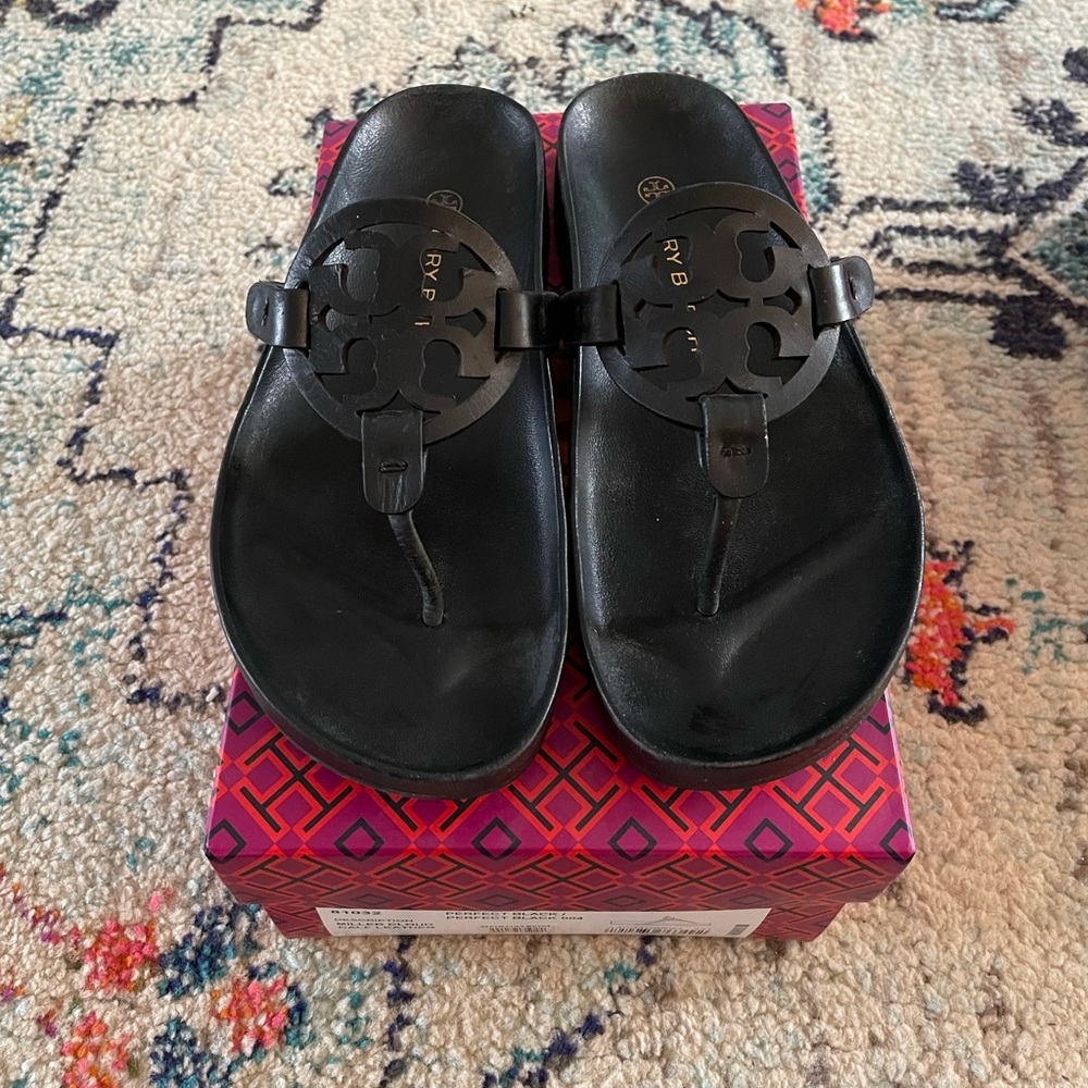 Tory Burch Miller Cloud in Perfecr Black Size 7